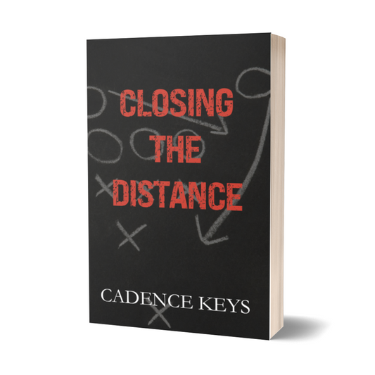 Closing the Distance (DISCREET PAPERBACK)